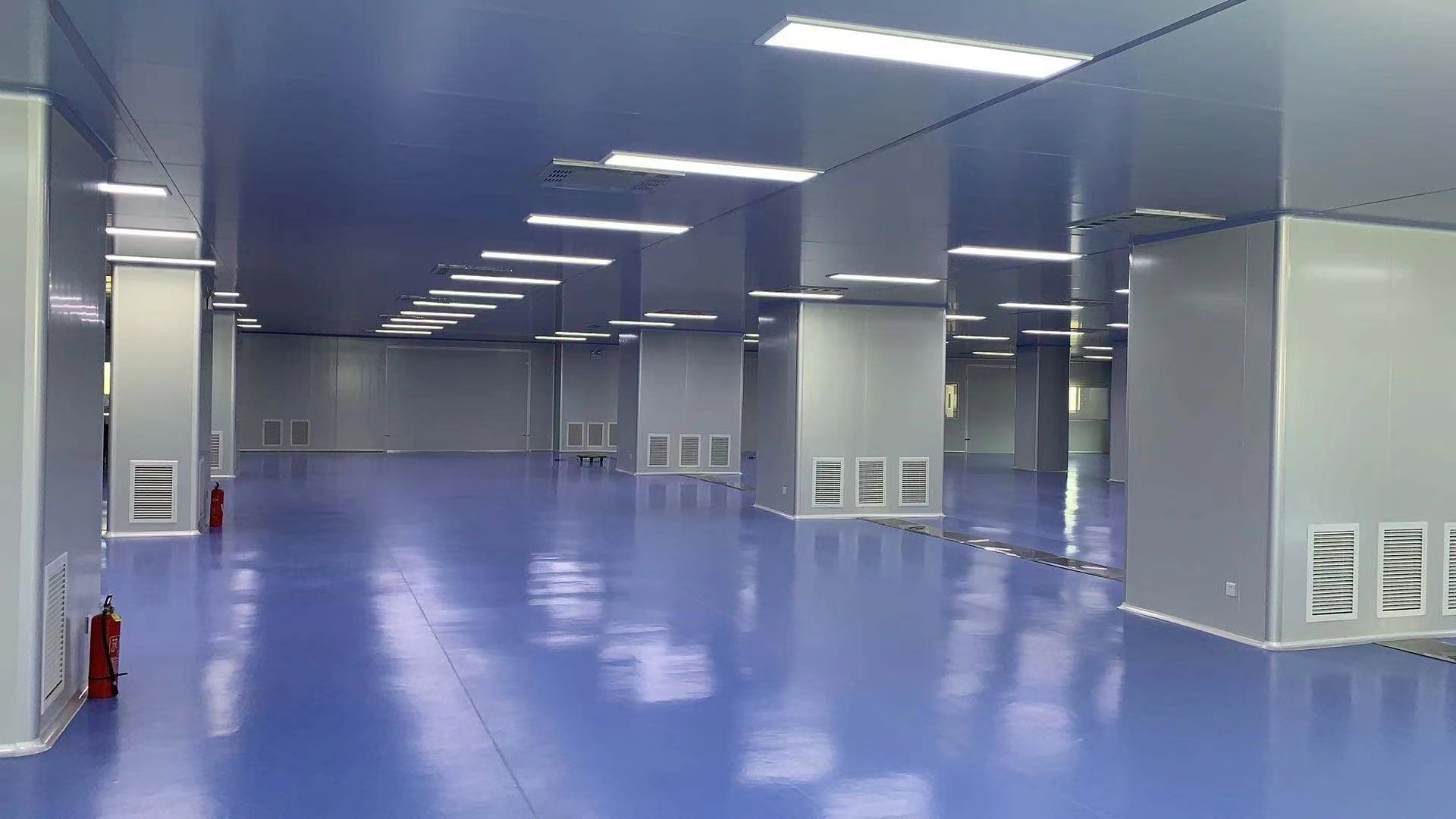 化妝品潔凈車(chē)間